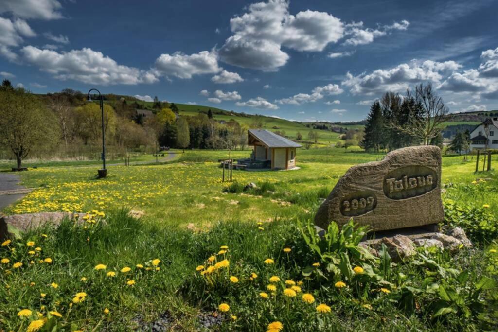 Tuffsteinquartier Am Brueckenbach Appartement Weibern Buitenkant foto